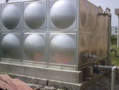 宜昌不锈钢组合水箱的保温性能取决什么？
