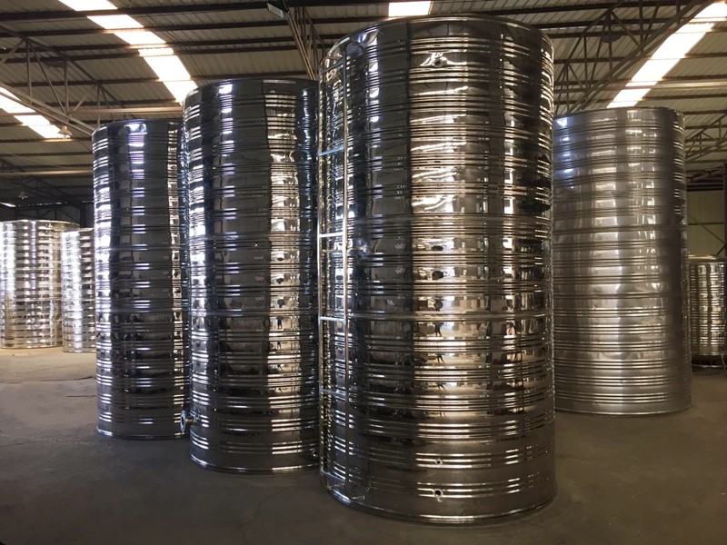 宜昌圆形不锈钢保温水箱的主要特点有哪些？